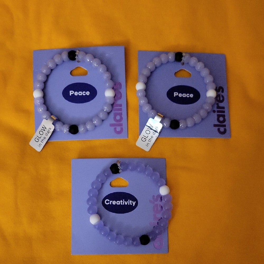 NWT: Claires Glow In The Dark Fortune Bracelets